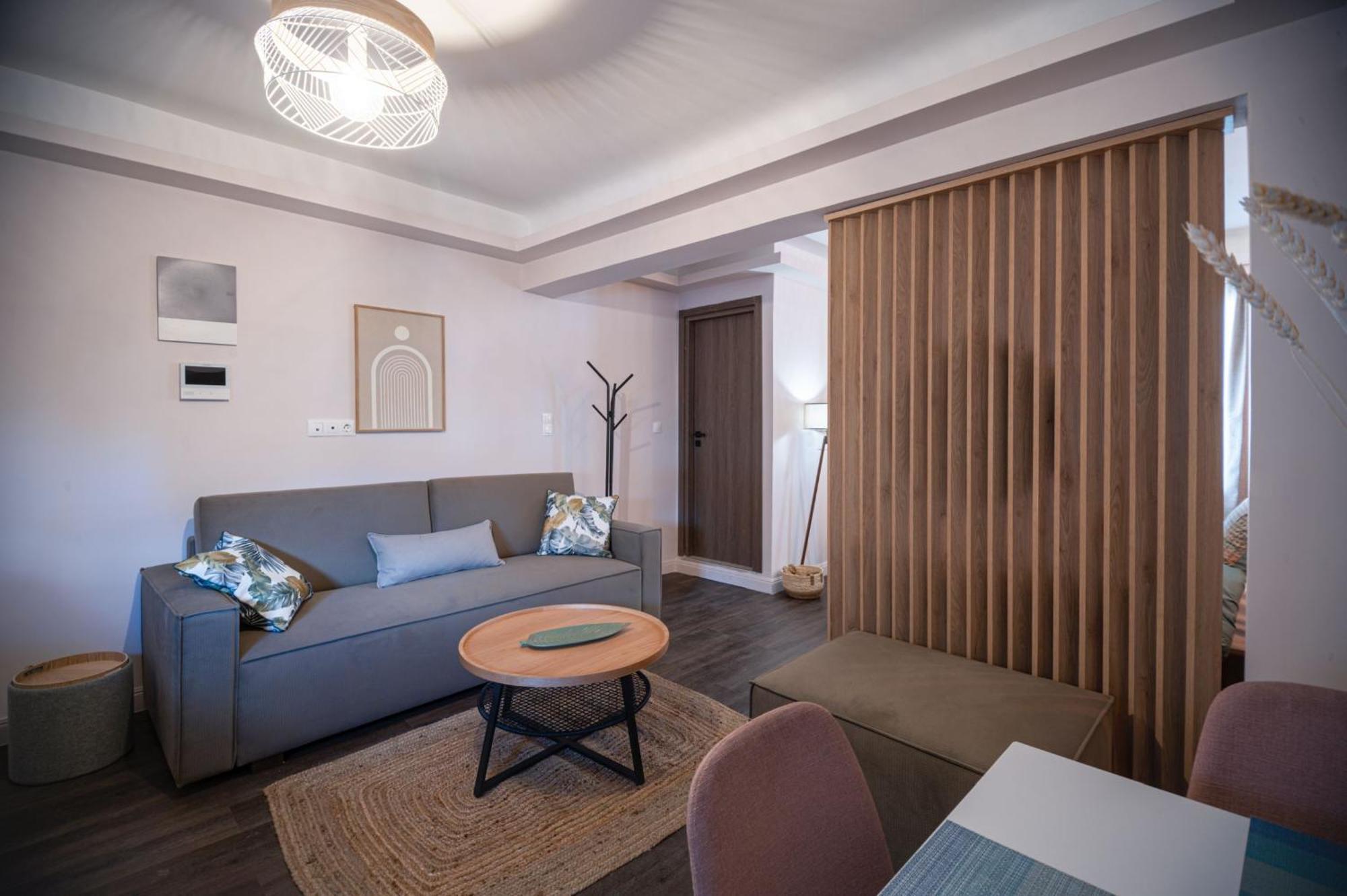 Niki Athens Suites - Urban Apartment In Athens Center Екстер'єр фото